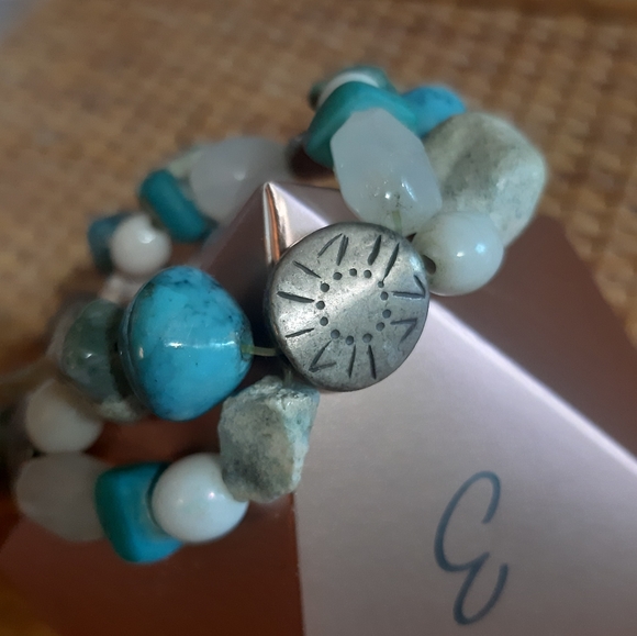 Torquoise & Selenite - Picture 7 of 11